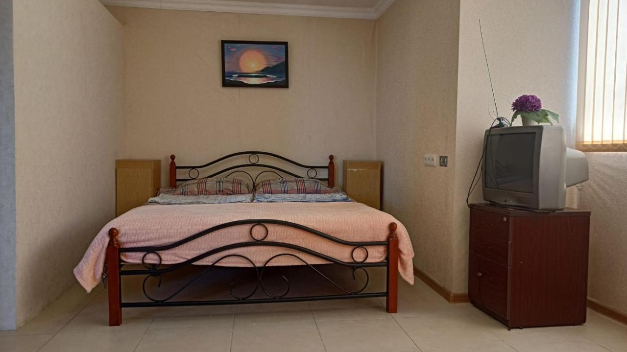 Hotel By The Sea Rozetta Suchumi Zewnętrze zdjęcie