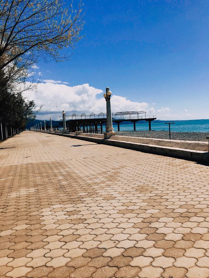 Hotel By The Sea Rozetta Suchumi Zewnętrze zdjęcie