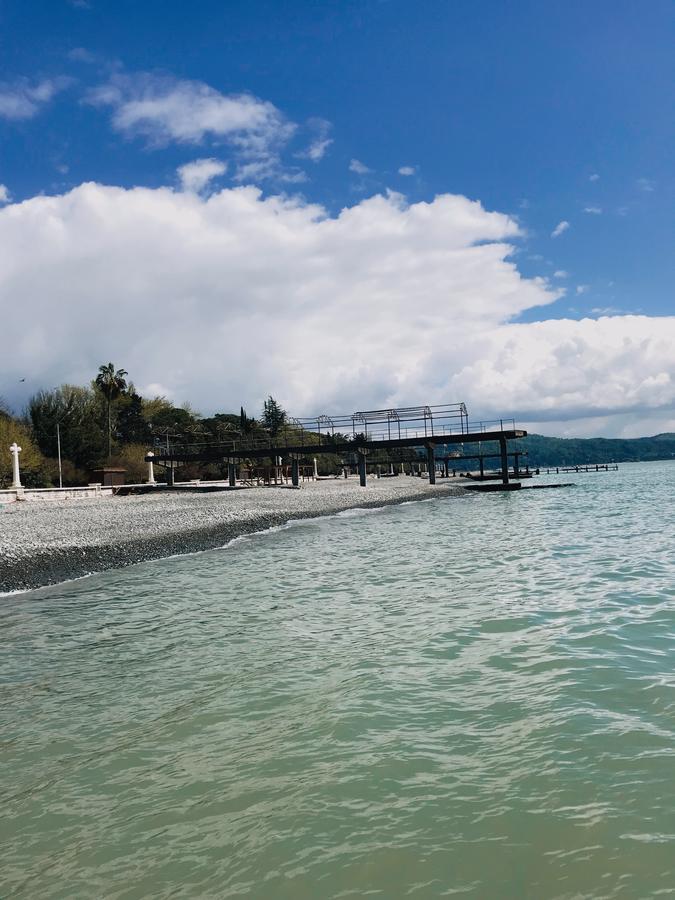 Hotel By The Sea Rozetta Suchumi Zewnętrze zdjęcie
